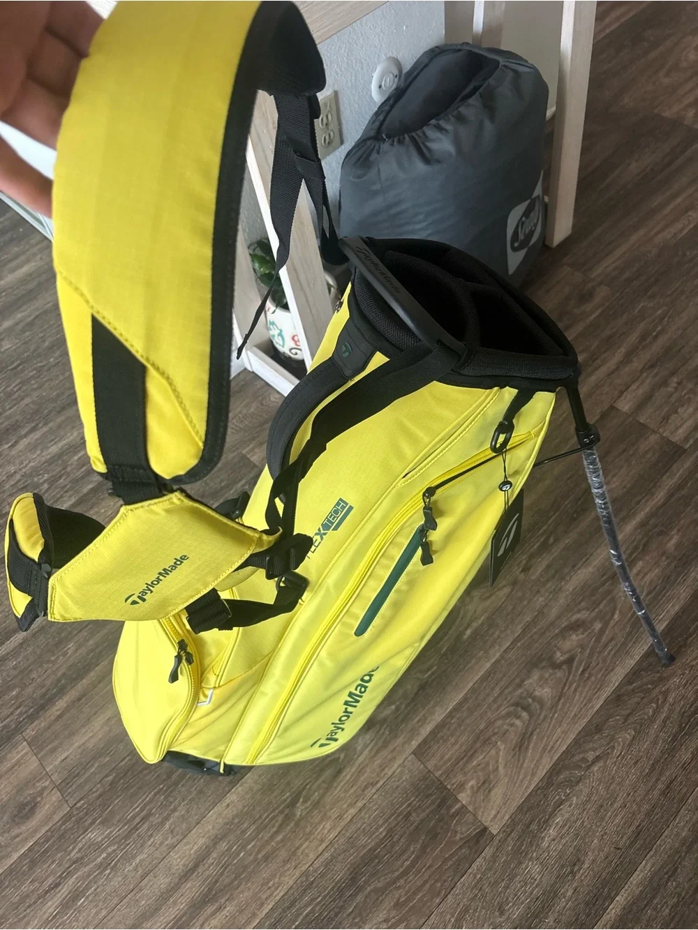 TaylorMade Yellow FlexTech Stand Golf Bag